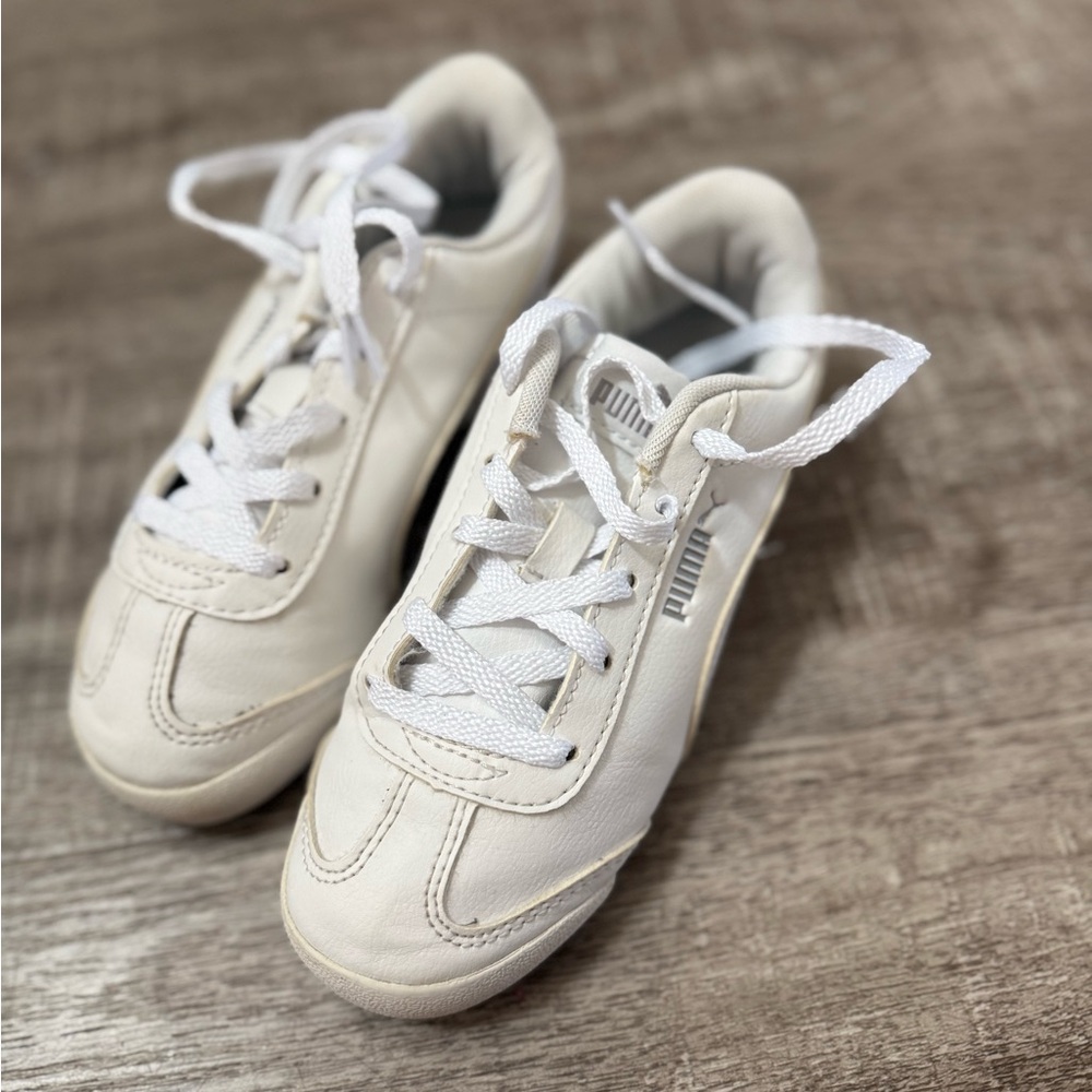 👟Puma Kids Cream Sneakers 👟